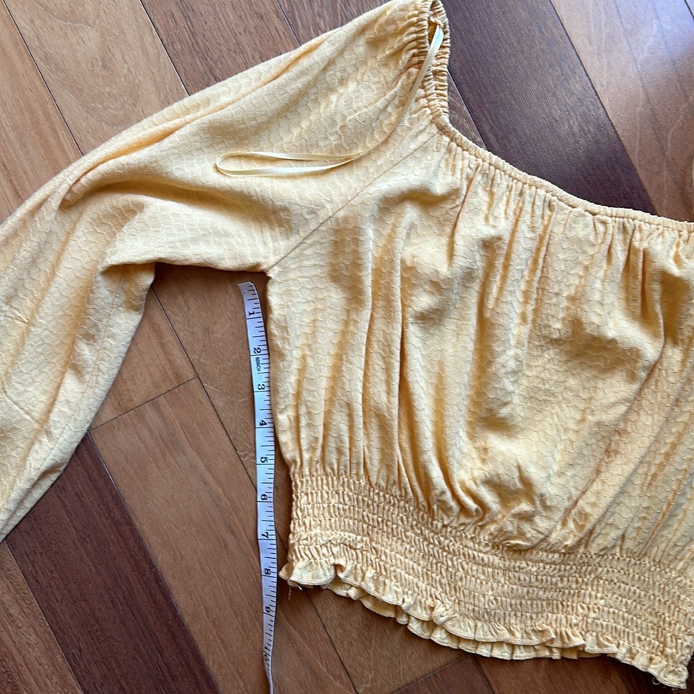 Sadie and Sage Yellow Off the Shoulder Crop Top, size small - Picture 9 of 10